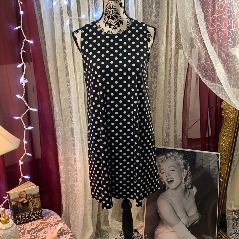 Ultra cute polka dot dress